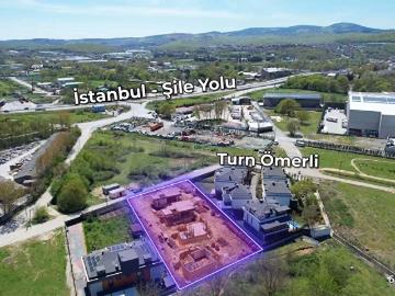 ÖMERLİ' DE BUTİK SİTEDE SATILIK HAVUZLU VİLLA