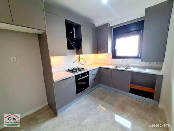 ÖMERPAŞA'DA,CADDESİNDE,SIFIR,YÜZME HAVUZLU,GÜVENLİKLİ,ÇAM AĞAÇLARI MANZARALI,102M2,2+1