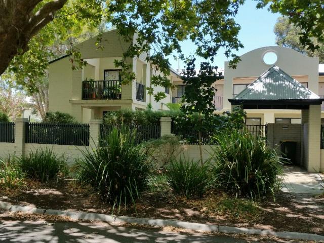On The Park One Bedroom Apartment Jolimont Unfurnished For Lease
