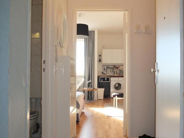 On the top 8th floor 1 bedroom apartment, balcony