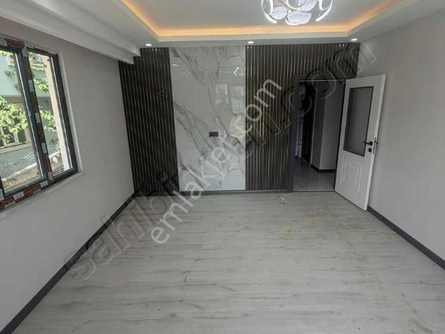 Ön Cephe 2+1 Lüks Sıfır Yüksek Giriş Daire Geniş Kullanışlı