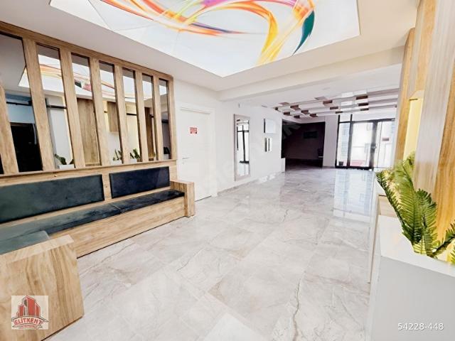 ÖN CEPHE ARA KAT GİYİNME ODALI GENİŞ BALKON LÜX 3+1 SIFIR