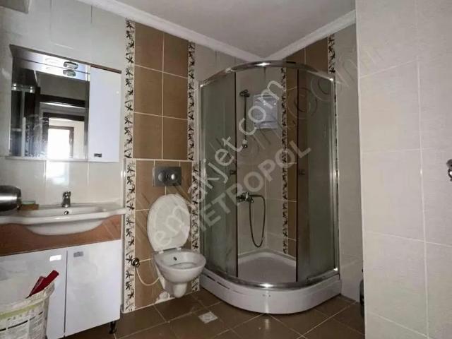 Ön Cephe Köşebaşı Arakat'ta Genç Bina 3+1 Yapılı Masrafsız Daire