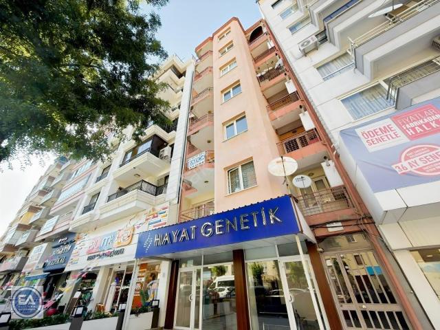 Ön Cephe Merkez Efendide Ara Kat 3 Oda 1 Salon Daire