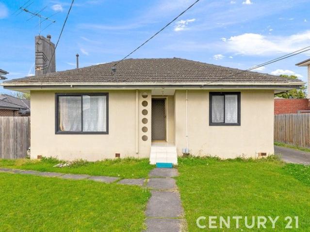 ON HOLD UNTILL FURTHER NOTICE. A Neat Low Maintenance Home in a Great Position