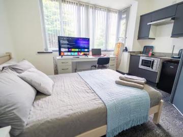 On offer: Cosy studio available near UOB