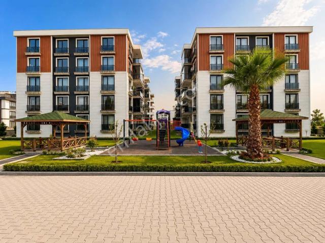 Onmax Bahçelievler'de Satılık 2+1 100 M2 Site İçerisinde Daire