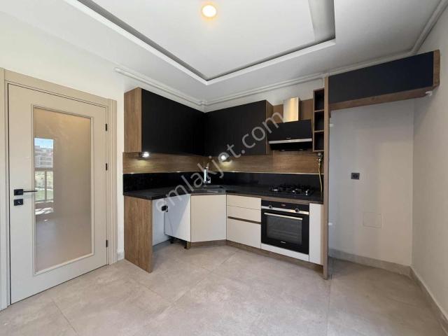 Onmax Burhaniye Ören Yolu Üzeri Satılık 1+1 70 M2 Ara Kat Daire