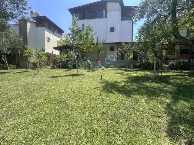 Onmax Burhaniye Pelitköy Sahil Deniz Manzaralı Satılık Villa