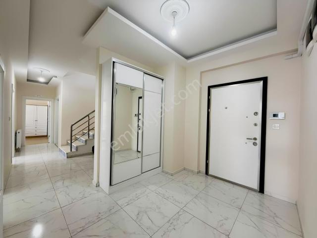Onmax Merkez'de Satılık 5+1 300 M2 Ultra Geniş Lüx Dubleks Daire