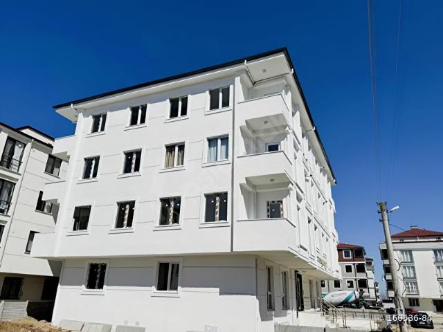 ONAY 'dan KAPAKLI YUNUS EMRE MH. GENİŞ 2+1 DAİRE AMERİKAN MUTFAK