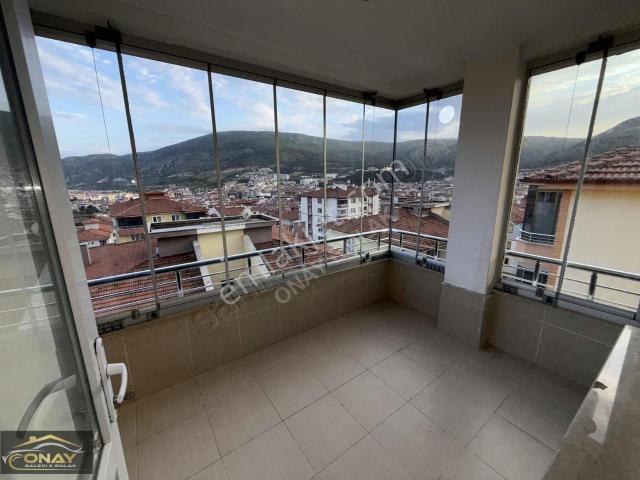 Onay Emlak' Tan Kiralık 2+1 Mazaralı Cam Balkon Asansör