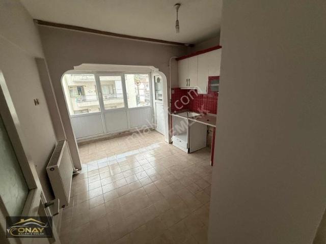 Onay Emlak' Tan Kiralık 2+1 Ara Kat Daire