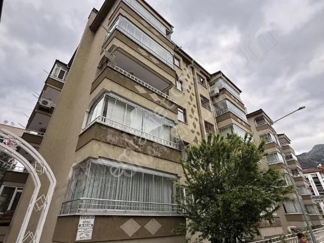 Onay Emlak' Tan Satılık 3+1 Site İçerisinde Ara Kat Daire