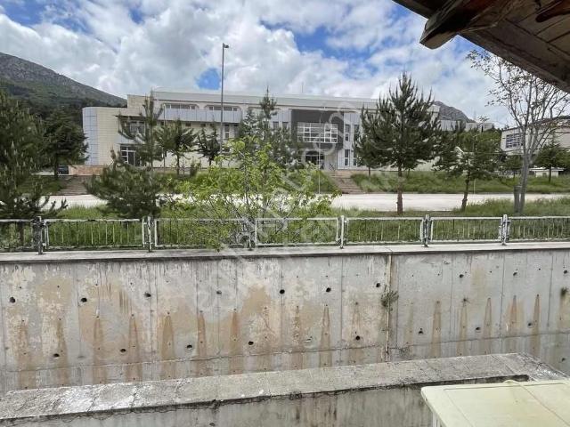Onay Emlak'tan 2+0 Eşyalı Kiralık Üniversite Altında