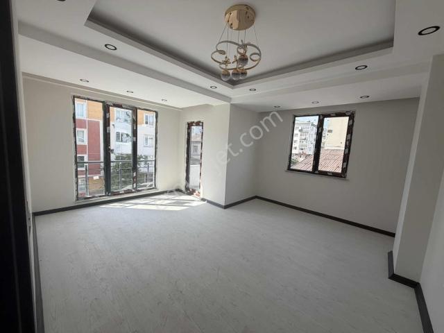Onaydan Kapaklı Merkezde Satılık Sıfır 2+1 Daire