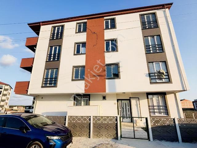 Onay'dan Kapaklı Mevlana Mahallesinde Satılık Sıfır 2+1 Daire