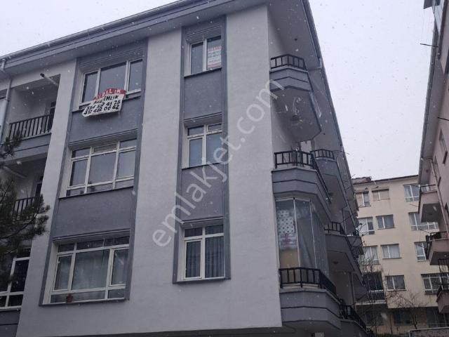 Önaldan Ankara Çankaya Dikmen De 3+1 Ön Cephe Üst Kat
