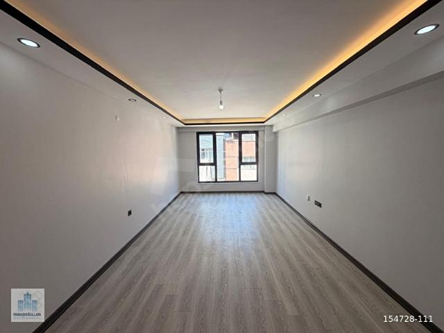 ONBAŞIOĞULLARI'DAN ÇAMLICA'DA SATILIK 2+1 DAİRE