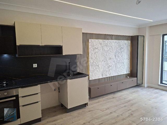 ÖNCÜ GAYRİMENKUL DEN SIFIR 1+1. 1.KAT SÜPER LUKS DAİRE