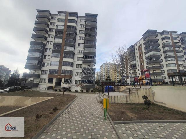 Öncü'den Yavuz Selim Mahallesi'nde Satılık 3+1 Site Dairesi