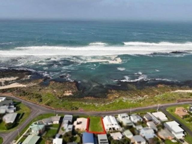 Once in a Lifetime Opportunity Coastal Block in Iconic Port Fairy