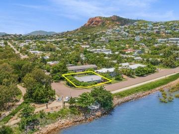 ONCE IN A LIFETIME OPPORTUNITY IN NORTH WARD ON THE OCEAN