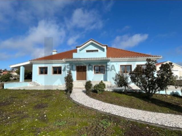 Onde o Campo abraça o Mar: Moradia Térrea de Charme, 3.480 m² na Terrugem, Sintra