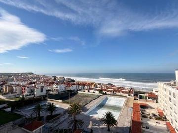 Onde o Mar é o seu vizinho: apartamento T2 com Vista Frontal na Praia do Pisão, Santa Cruz.