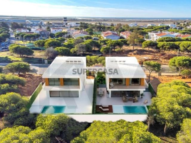 Onde a Natureza Abraça o Luxo: VALE DAS ALMAS FARO. O Próximo Capítulo da Sua Vida Começa Aqui