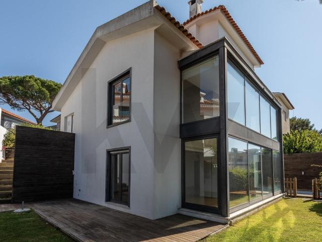 Onde a Tradição Abraça a Vanguarda: Moradia de Luxo no Reste. 415m² Belém