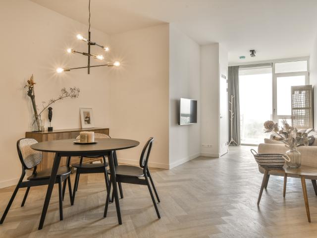 Onder bod: Haarlemmerweg 484, 1014 BL Amsterdam | VVA
