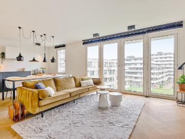 Onder bod: Mary van der Sluisstraat, 1095 ME Amsterdam | VVA