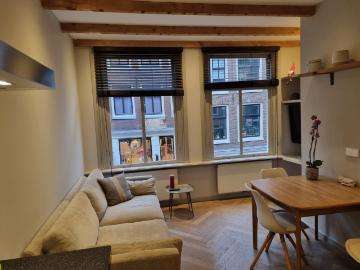 Onder bod: Runstraat 5, 1016 GJ Amsterdam | VVA