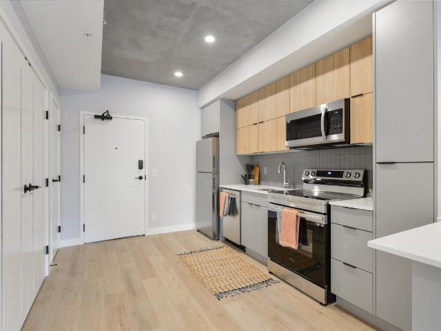 ONE12 Furnished and Unfurnished Suites 1 Bedroom Apartment for Rent at 11141 84 Ave Nw, Edmonton, AB T6G 2C3 Garneau