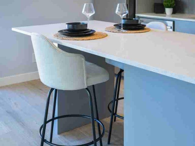 ONE12 Furnished and Unfurnished Suites 1 Bedroom Apartment for Rent at 11141 84 Ave Nw, Edmonton, AB T6G 2C3 Garneau