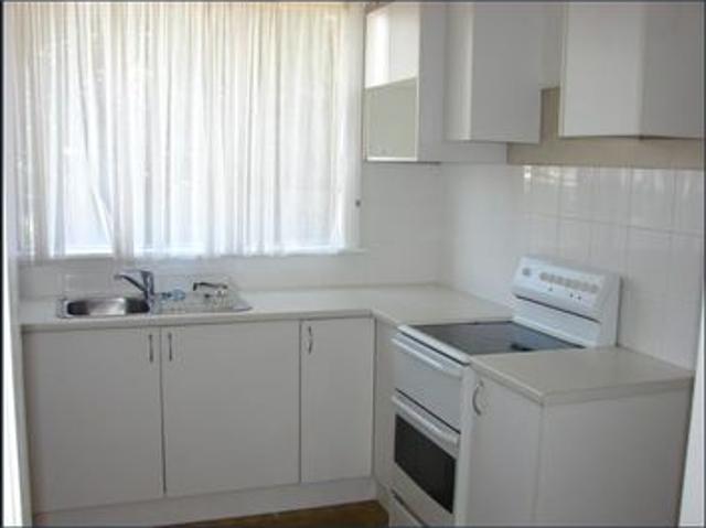 ONE 1X BEDROOM RESIDENTIAL FLAT CENTRAL IN TOWN