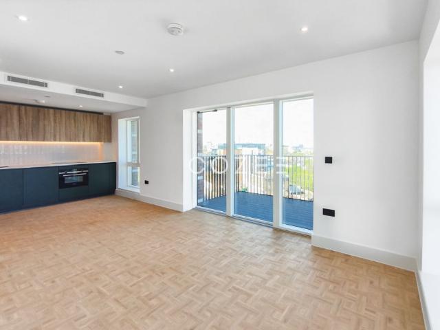 One Clapham SW11, 1 bed flat to rent, £2,850 pcm | PrimeLocation