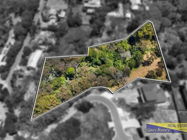 ONE ACRE BY THE COAST!