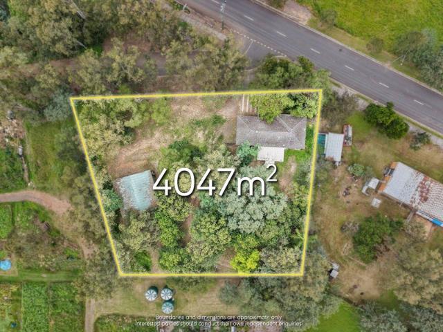 One Acre. Huge Shed. Brisbane Convenience