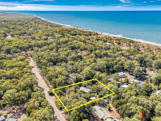 ONE ACRE OF COASTAL PARADISE, WALK TO THE BEACH