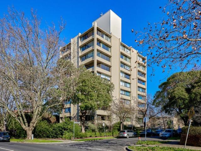 One Apartment, Three Horizons