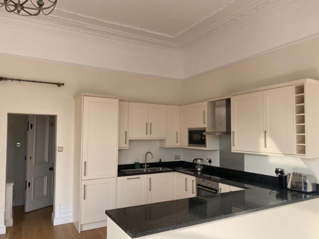 One bed on Clapham Common North Side