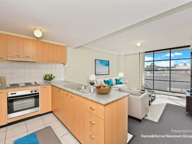 One bed apartment in iconic hotel conversion