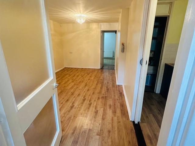 One bed flat 538 sq ft