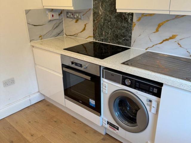 One bed flat near kidbrooke station Bills incl