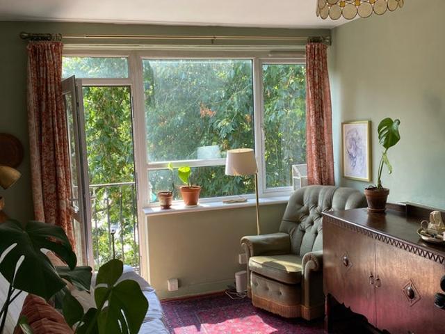 One bed flat sub let Woolwich, Aug/Sept, inc bills