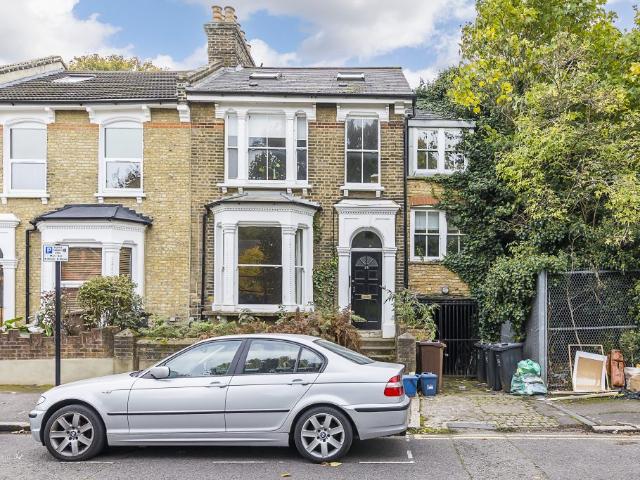 One Bed Split Level Flat