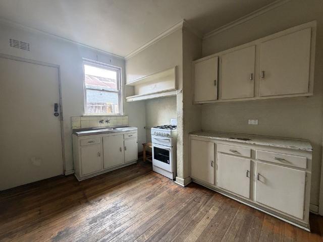 One Bed Unit in Noble Park