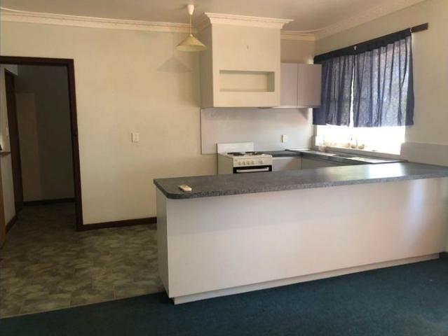 One bed unit in sought after area